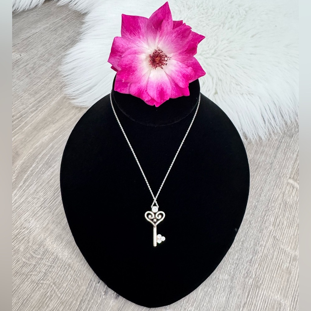 🗝️❤️BRIGHTON Alcazar Heart Key Long Necklace Adjustable & Reversible RARE FIND